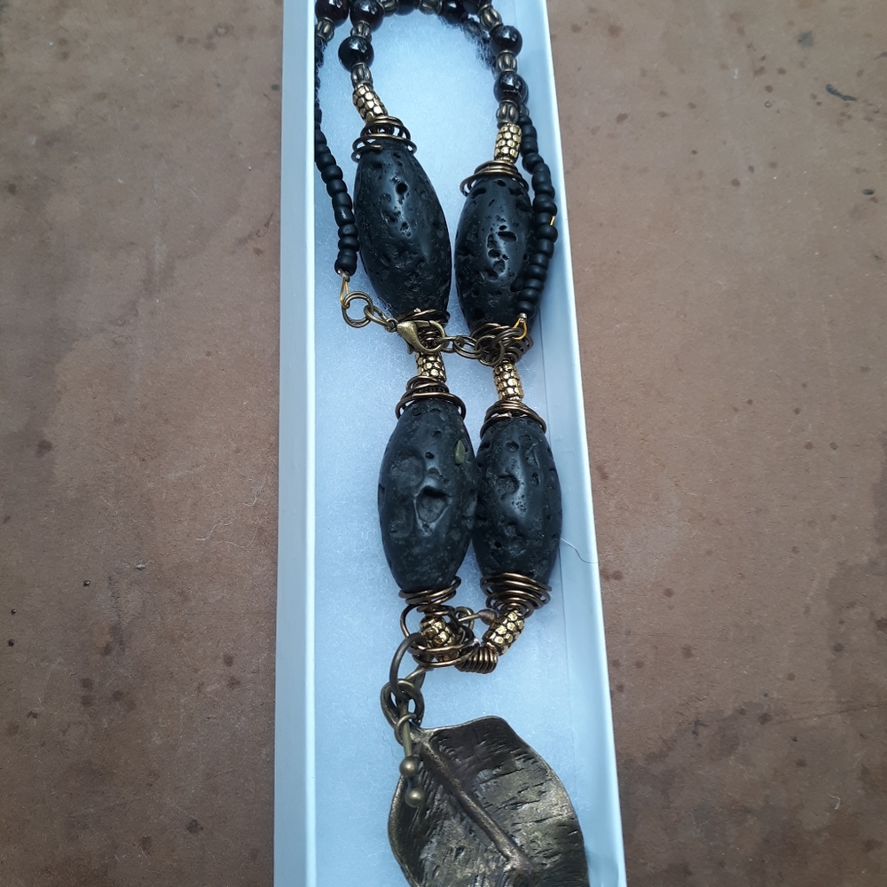 Natural gemstone necklace